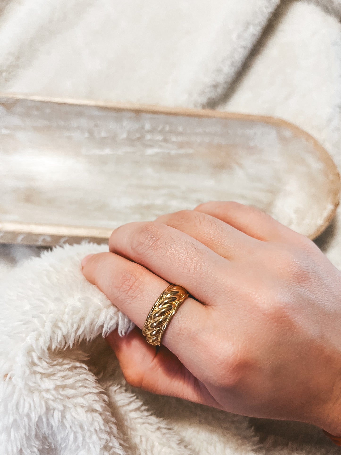 Loop Ring