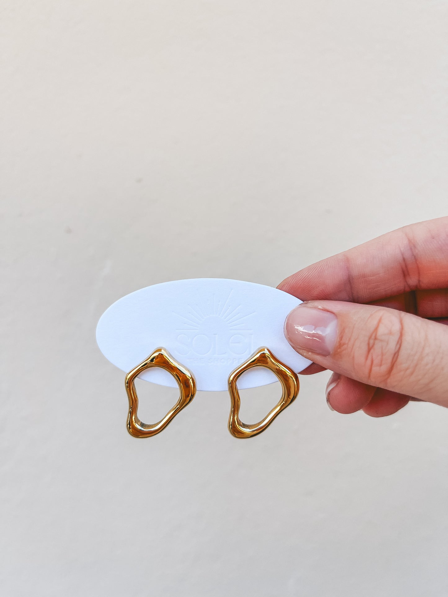 Luci Studs