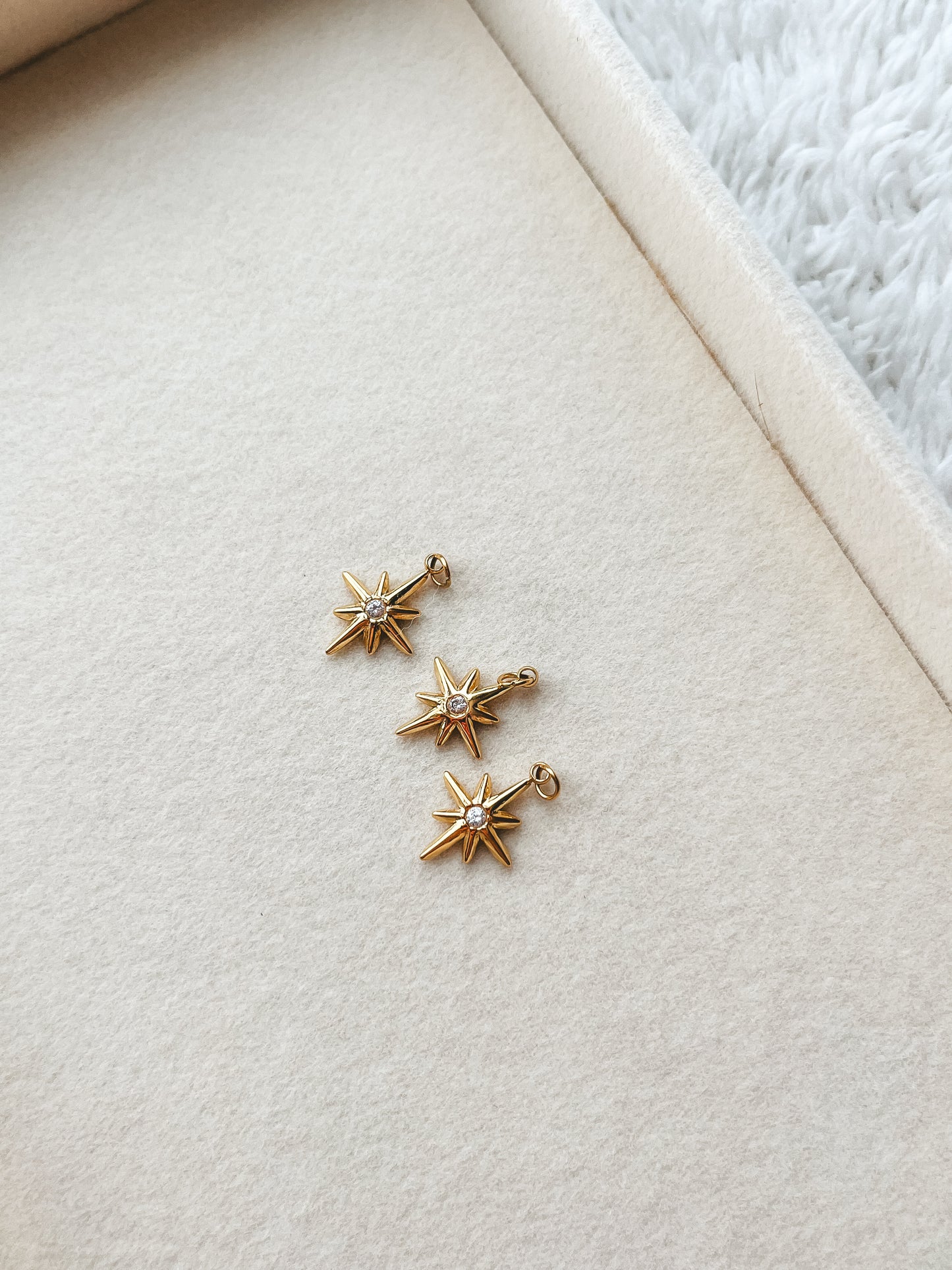 Estrella Charm