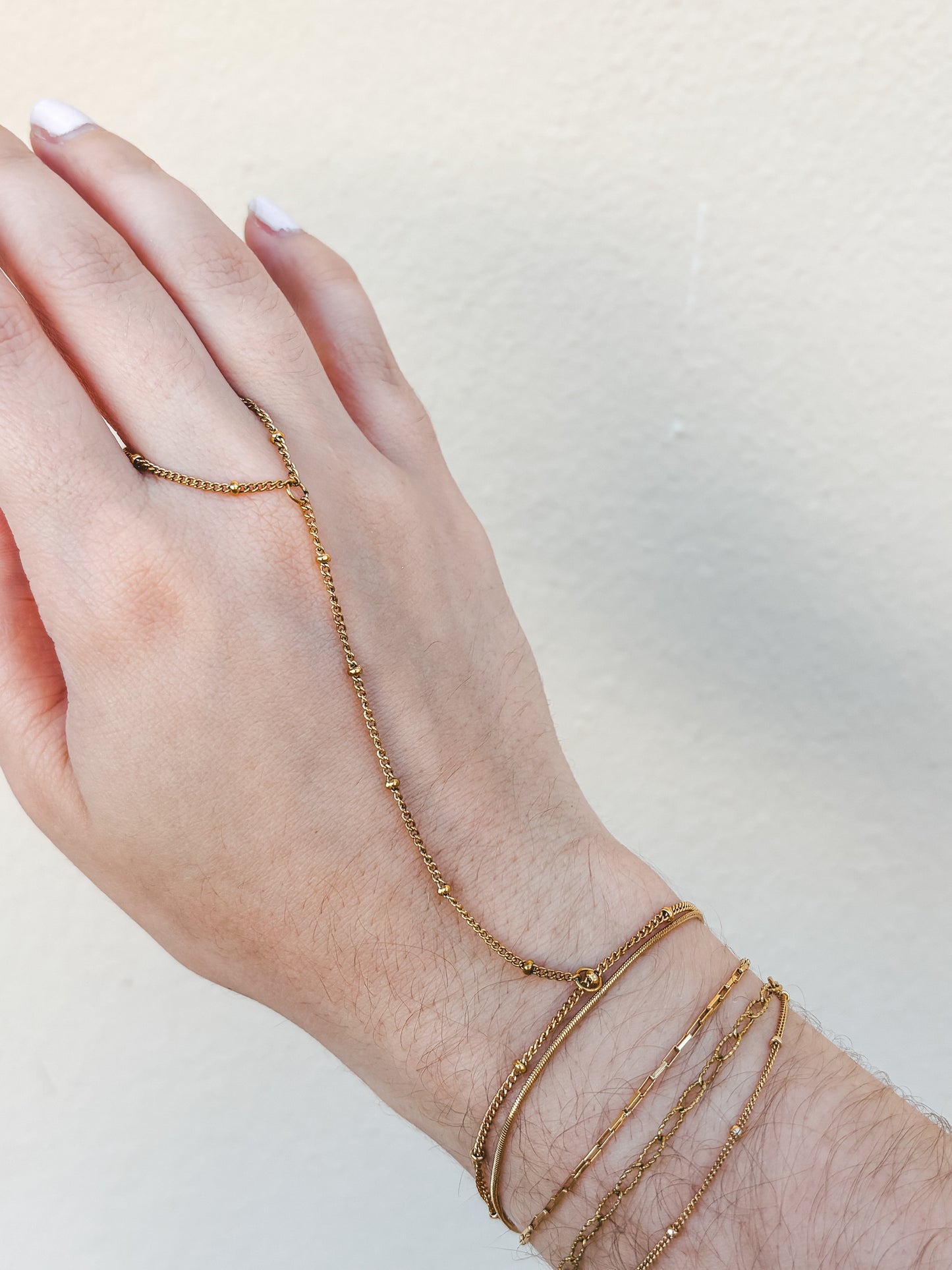Simple Hand Chain