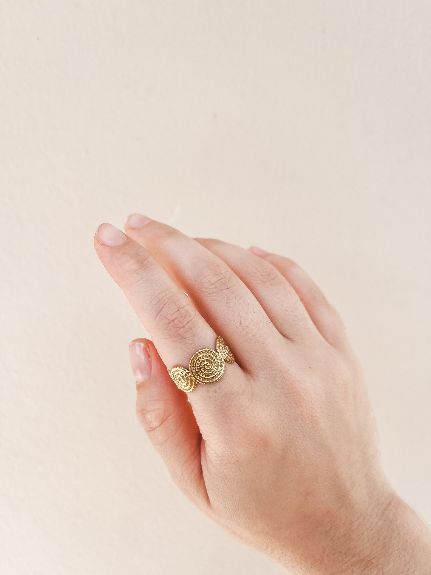 Circle Ring