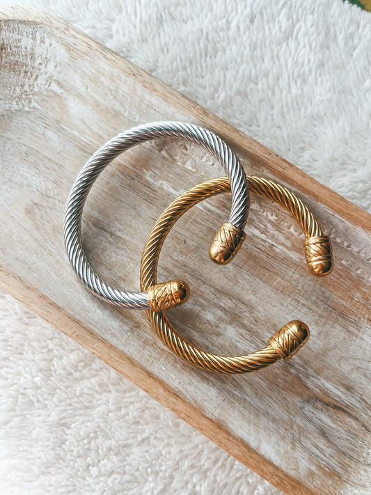 Ana Bangle