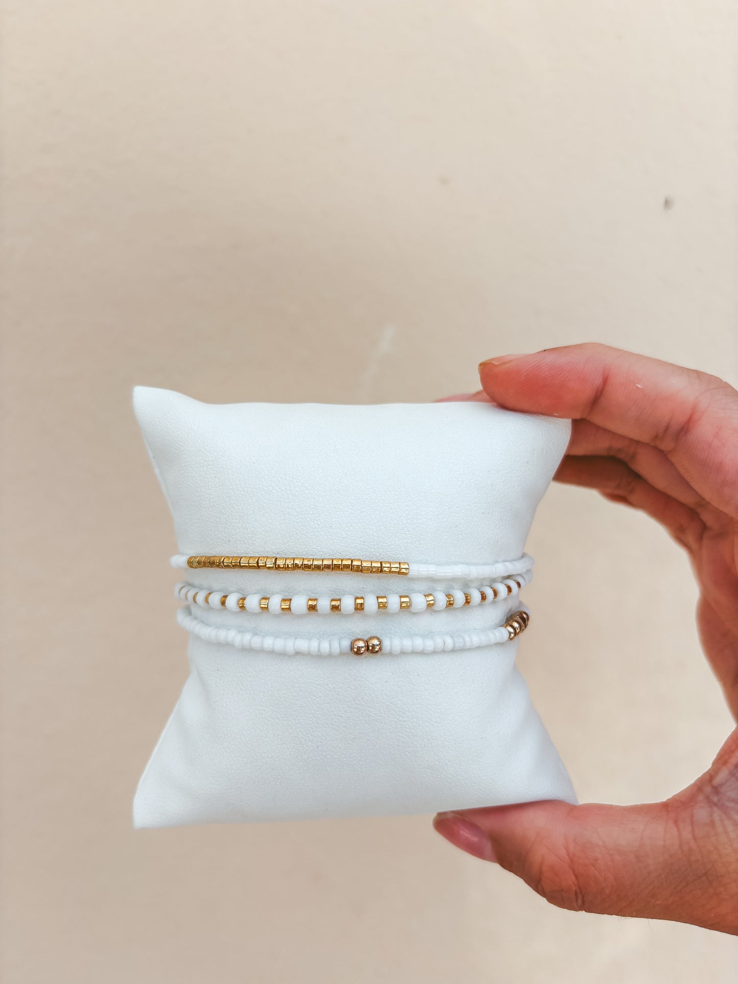 White Beige Bracelet Set
