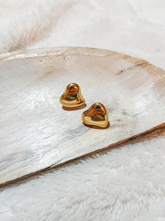 Avalia Studs