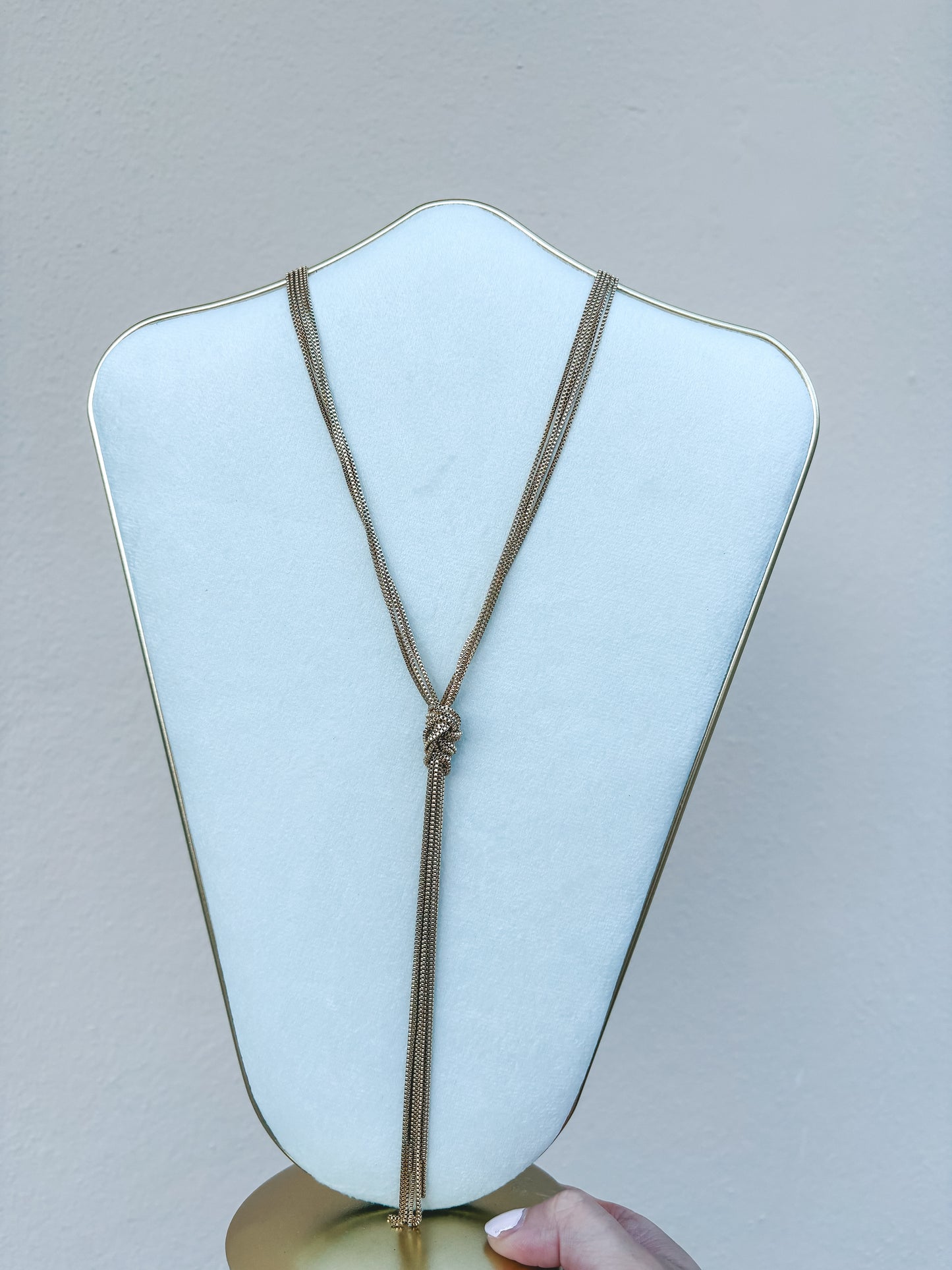 Knot Necklace