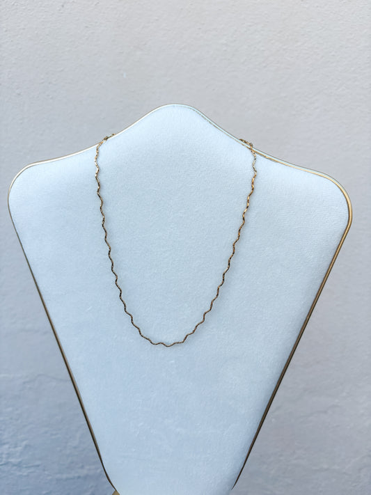 Wavy Necklace